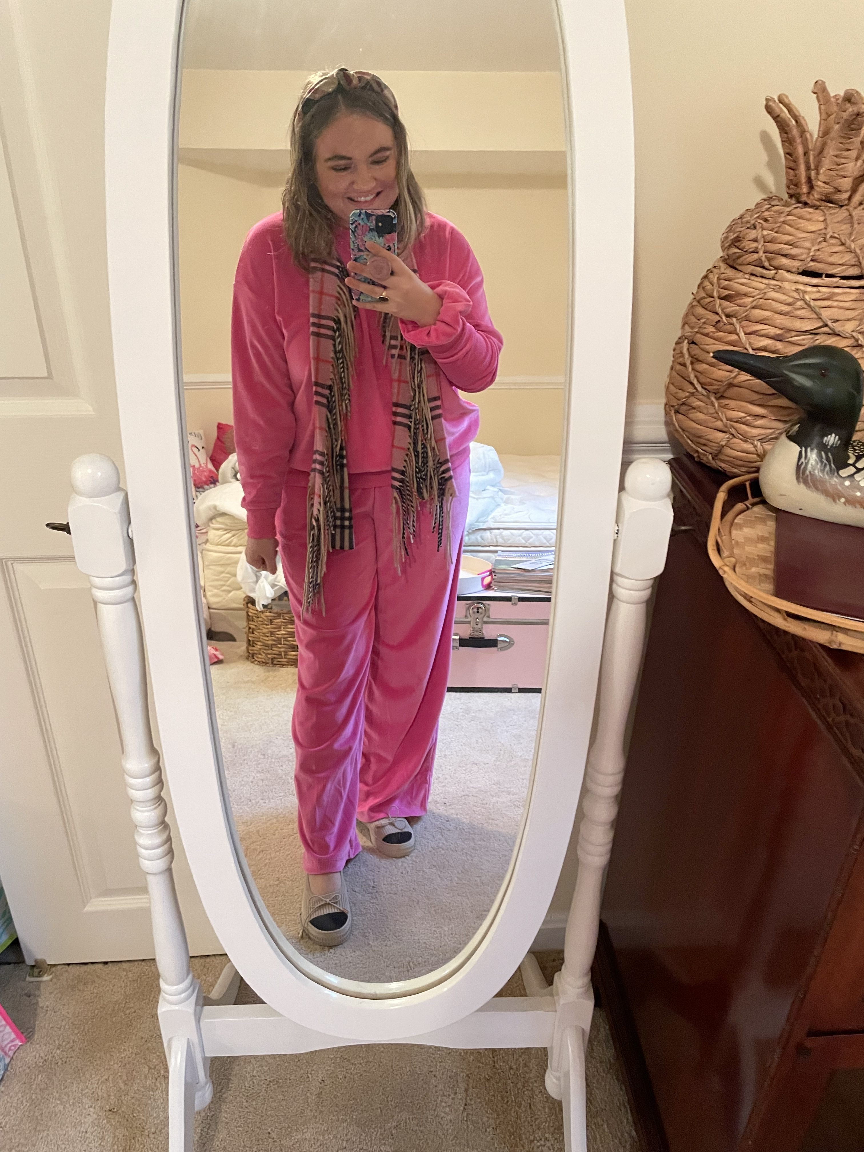 Fall Preppy Outfits velour matching lounge set, styled with a check scarf